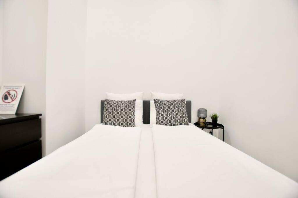 Standard Apartment By Hi5-St. King Mini Studio Budapest Eksteriør bilde